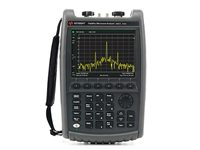 N9951A FieldFox 手持式微波分析儀，44 